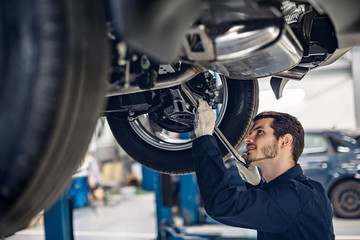 La réparation automobile : Quelles nouvelles technologies facilitent la maintenance ?